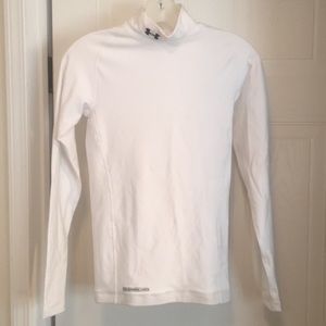 Men’s Under Amour heat gear long sleeve shirt